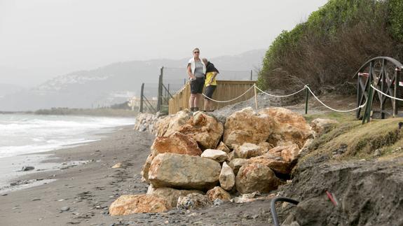 Piden que se declaren «de emergencia» las obras para recuperar Playa Granada