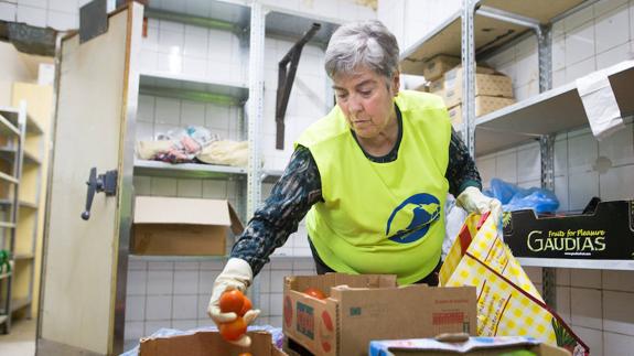 Voluntarios contra la necesidad en el Zaidín