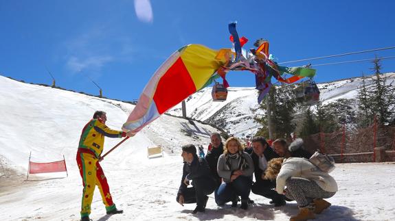 El Cascamorras planta su bandera en Sierra Nevada