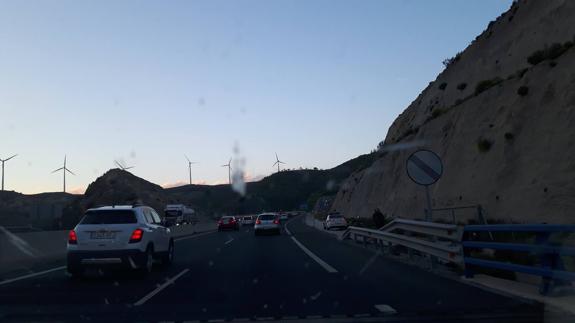 Los granadinos 'se atascan' volviendo de la Costa