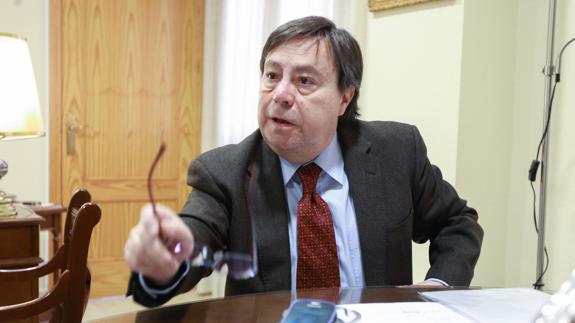 Comienza el juicio contra el exabogado de Carlos Cano por supuesta apropiación indebida