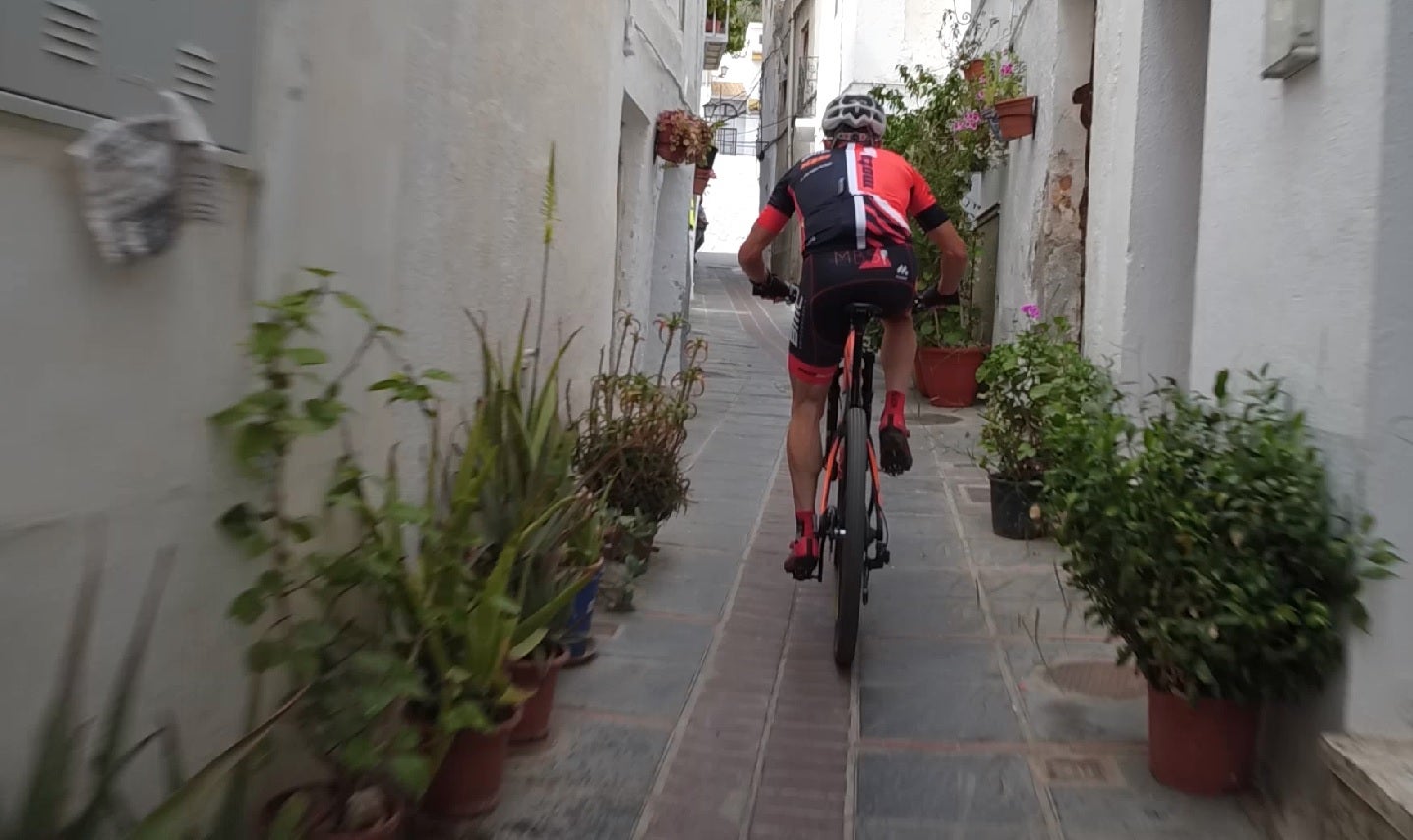 Lanjarón celebra con lleno absoluto el Open MTB Puerta de la Alpujarra