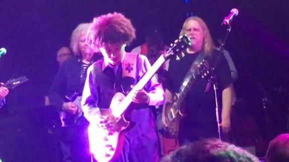 El músico Bruce Hampton fallece en pleno concierto por un infarto