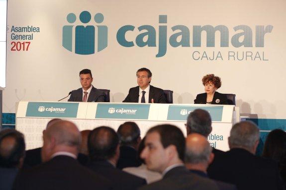 «Seremos una de las diez entidades que permanezcan en el sector»