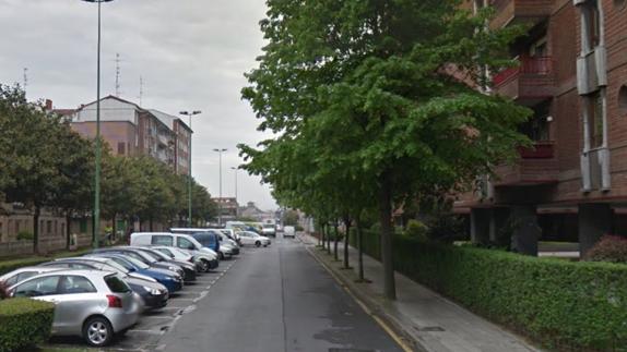 Una anciana muerde y arranca parte de un dedo al ladrón que asaltó su casa