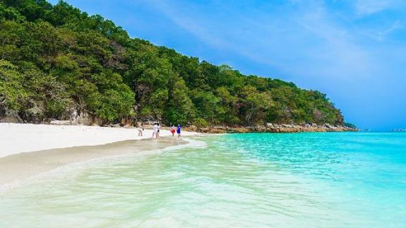 Un español, multado por practicar sexo en una playa de Tailandia