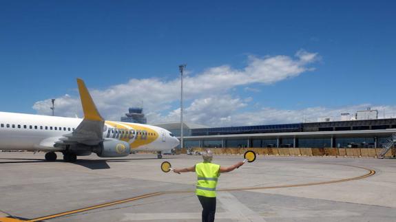El tráfico internacional da un nuevo impulso al Aeropuerto de Almería en abril