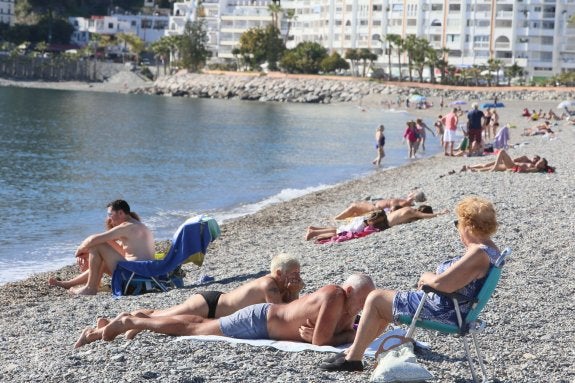 La Costa ve en la falta de recursos el freno para mejorar en las encuestas turísticas