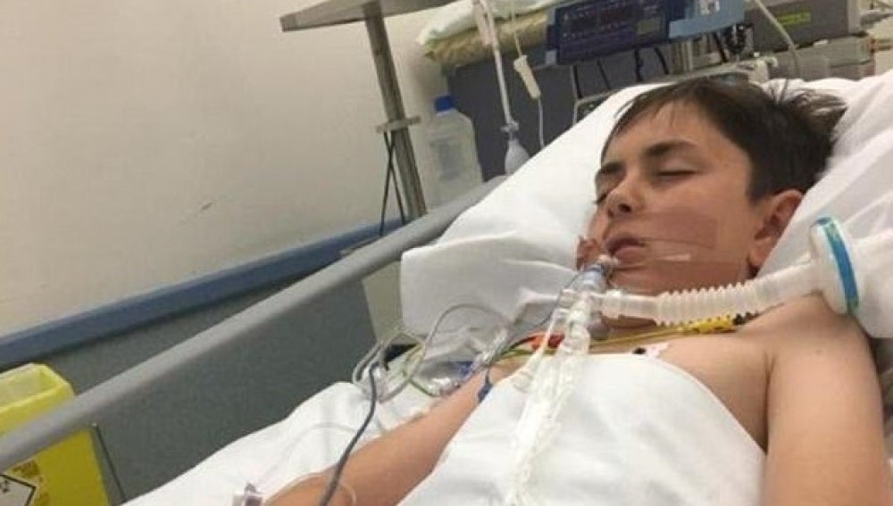 Un niño de 13 años, en coma etílico tras ser obligado a beber alcohol para ser amigo de "los chicos populares"