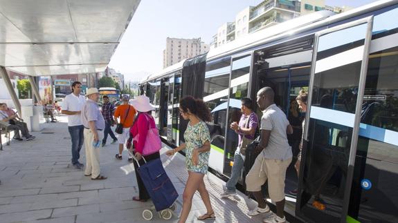 La llegada de la LAC redujo en 1,7 millones los viajeros del bus