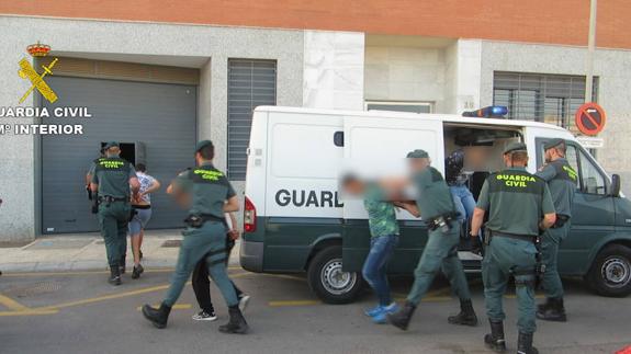 Cae una banda criminal tras asaltar más de una treintena de casas en el Poniente almeriense