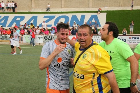 El Huétor Tájar es remontado y despide con lágrimas una temporada histórica