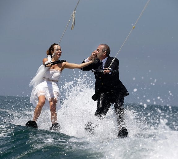 Intente besar a la novia